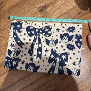 NWOT - BAGGU Go Pouch Large